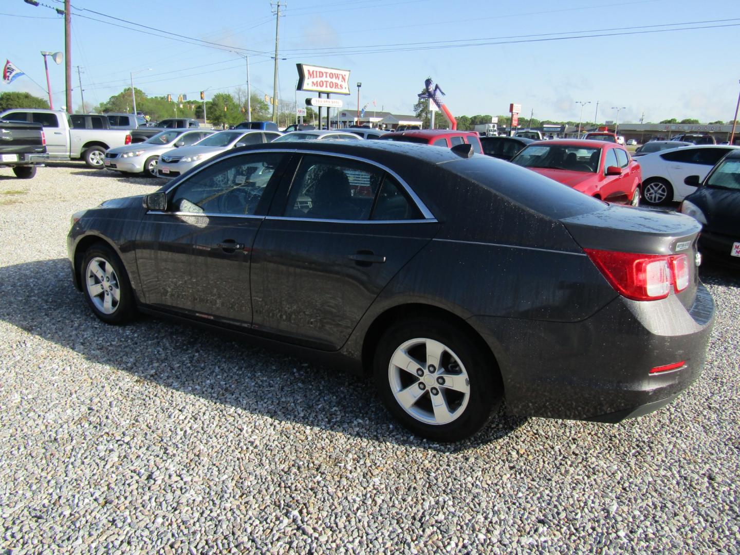 2013 Gray /Gray Chevrolet Malibu 1LT (1G11C5SA8DF) with an 2.5L L4 DOHC 16V engine, Automatic transmission, located at 15016 S Hwy 231, Midland City, AL, 36350, (334) 983-3001, 31.306210, -85.495277 - Photo#5